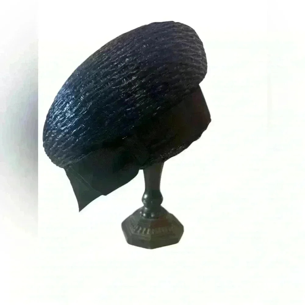 Vintage Chapeau 1960’s Pillbox/Beret Hat with Side Bow, Navy Blue